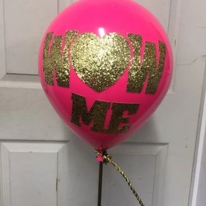 Iso vs pink display balloon